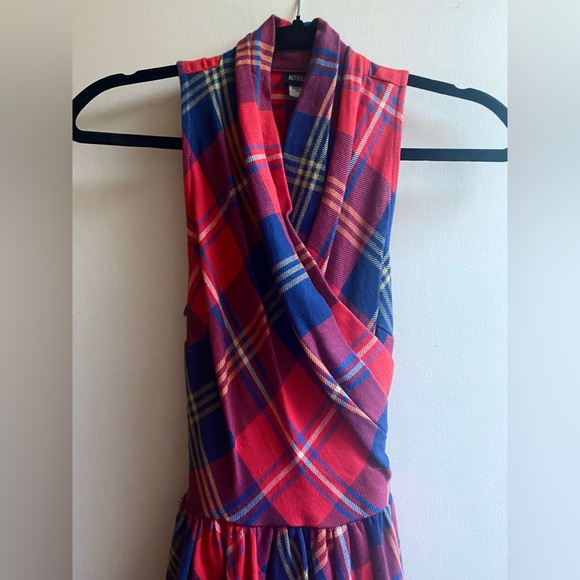 Retrolicious Tartan Swing Dress - Picture 2 of 3